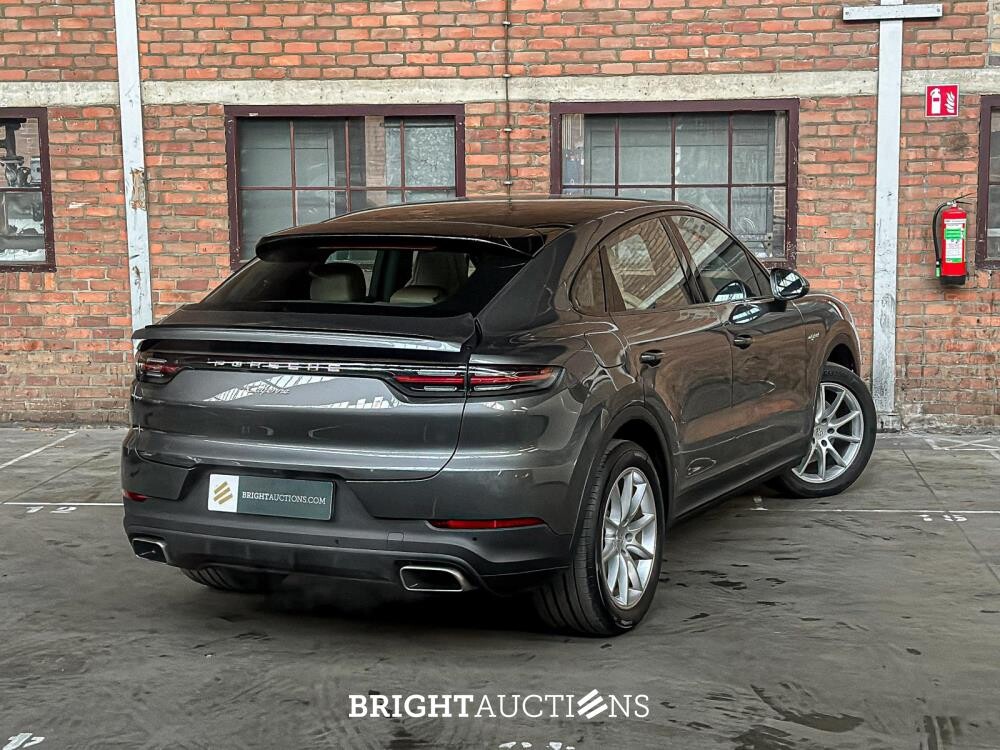 Porsche Cayenne Coupé 3.0 V6 E-Hybrid Sport-Chrono 462PS 2020, GTF-64-G
