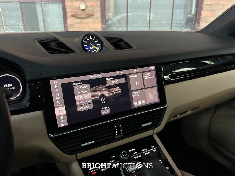 Porsche Cayenne Coupé 3.0 V6 E-Hybrid Sport-Chrono 462PS 2020, GTF-64-G
