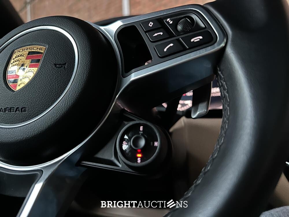 Porsche Cayenne Coupé 3.0 V6 E-Hybrid Sport-Chrono 462PS 2020, GTF-64-G
