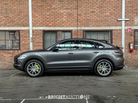Porsche Cayenne Coupé 3.0 V6 E-Hybrid Sport-Chrono 462PS 2020, GTF-64-G
