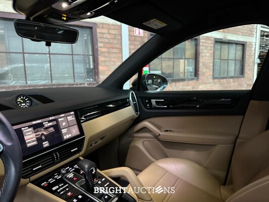 Porsche Cayenne Coupé 3.0 V6 E-Hybrid Sport-Chrono 462PS 2020, GTF-64-G