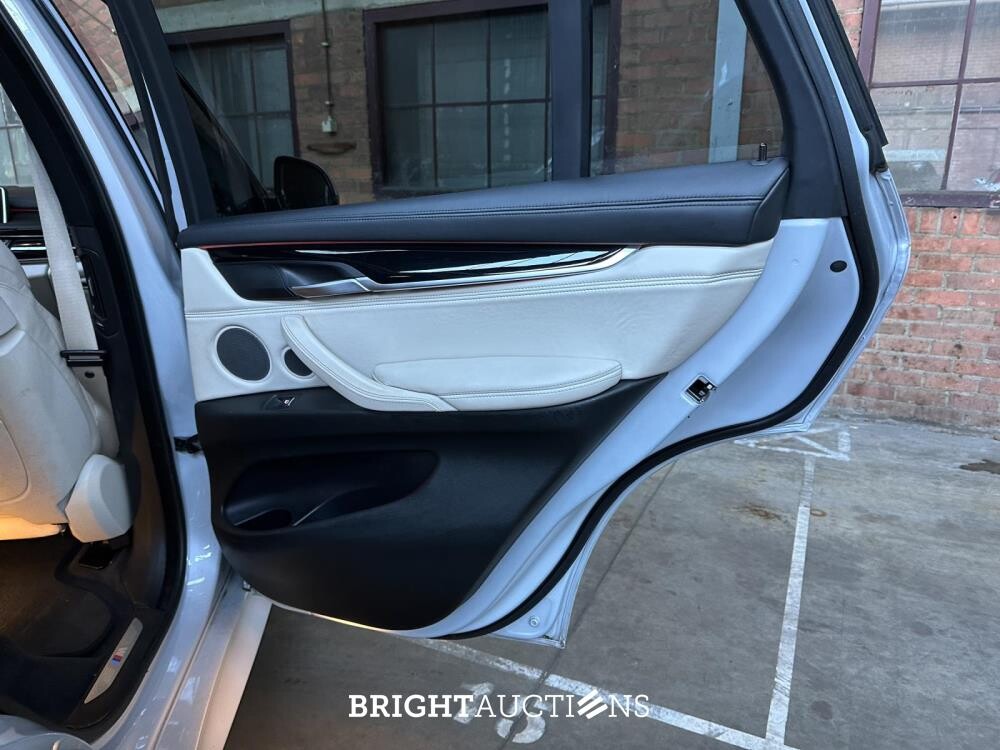 BMW X5 xDrive50i 4.4 V8 M-Sport High Executive F15 449hp 2017, K-353-TD