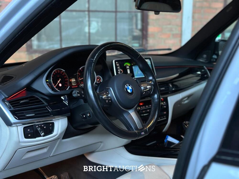 BMW X5 xDrive50i 4.4 V8 M-Sport High Executive F15 449hp 2017, K-353-TD