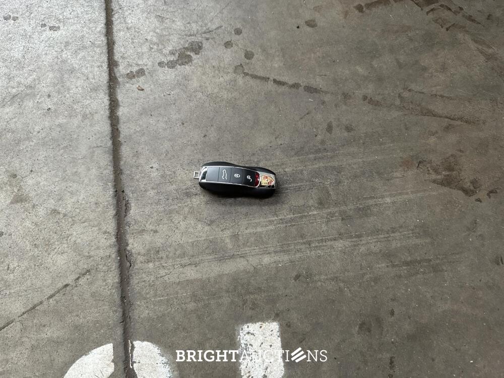 Porsche Cayenne Turbo 4.8 V8 500HP 2010 38.000KM!