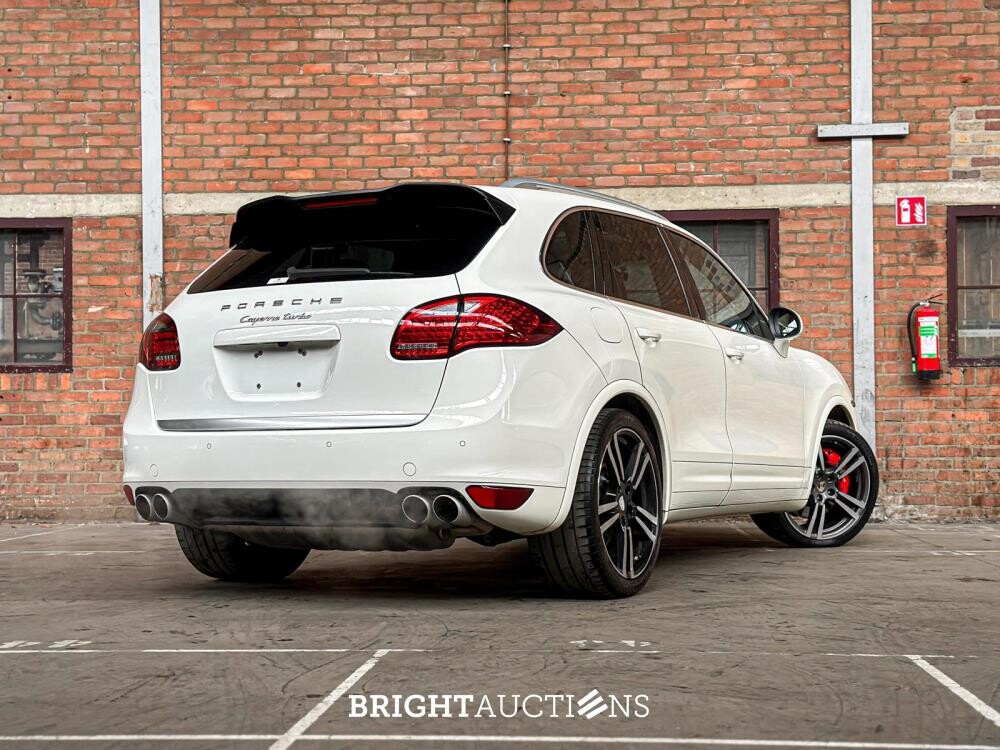 Porsche Cayenne Turbo 4.8 V8 500HP 2010 38.000KM!