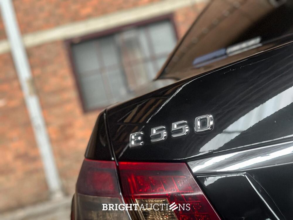 Mercedes-Benz E500 AMG 5.5 V8 388hp 2010 E-Klasse Youngtimer