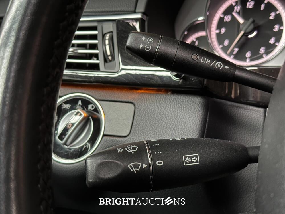 Mercedes-Benz E500 AMG 5.5 V8 388hp 2010 E-Klasse Youngtimer