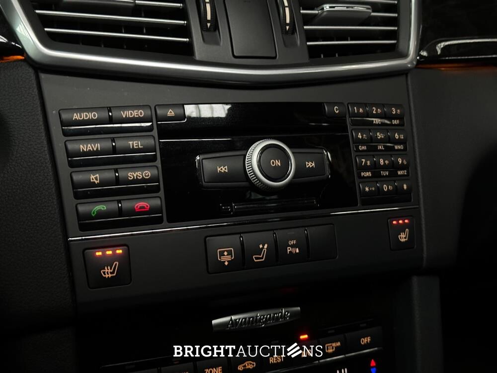 Mercedes-Benz E500 AMG 5.5 V8 388hp 2010 E-Klasse Youngtimer