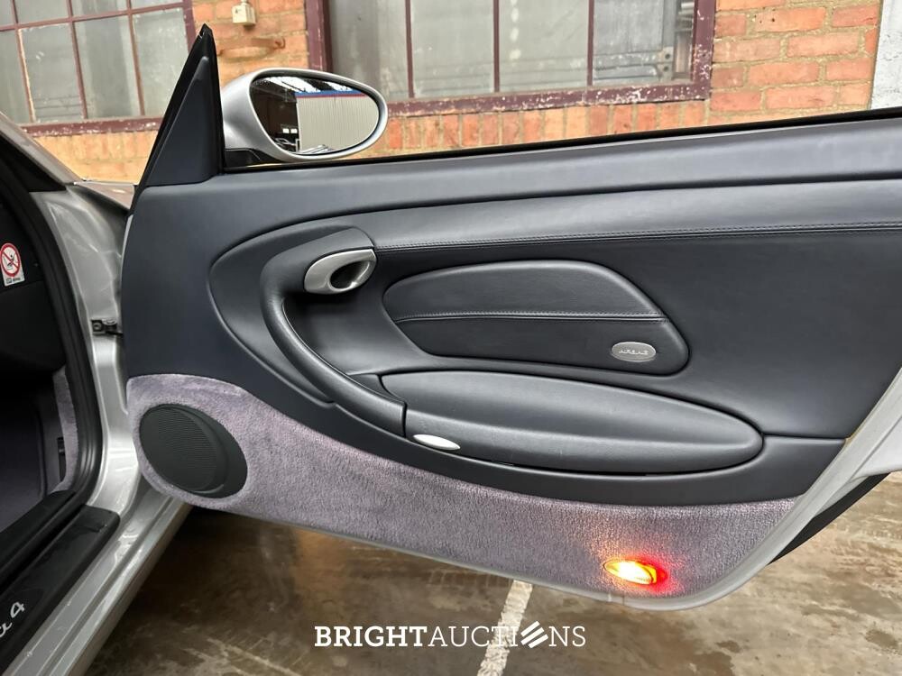 Porsche 911 Carrera 996 3.4 300hp 2000 Youngtimer