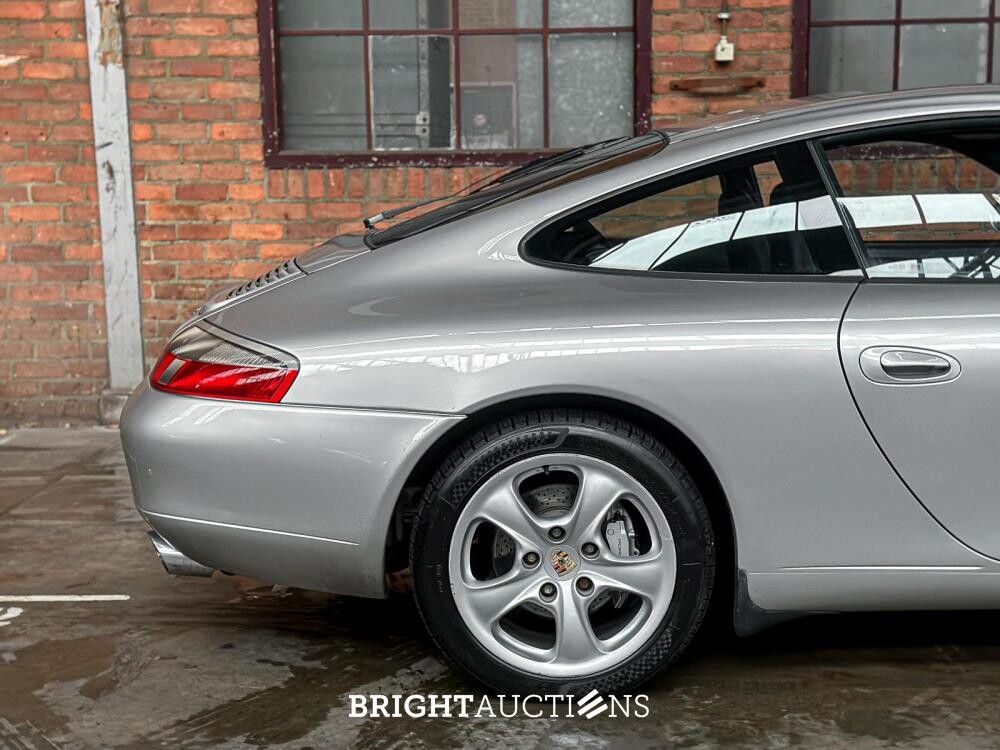 Porsche 911 Carrera 996 3.4 300hp 2000 Youngtimer