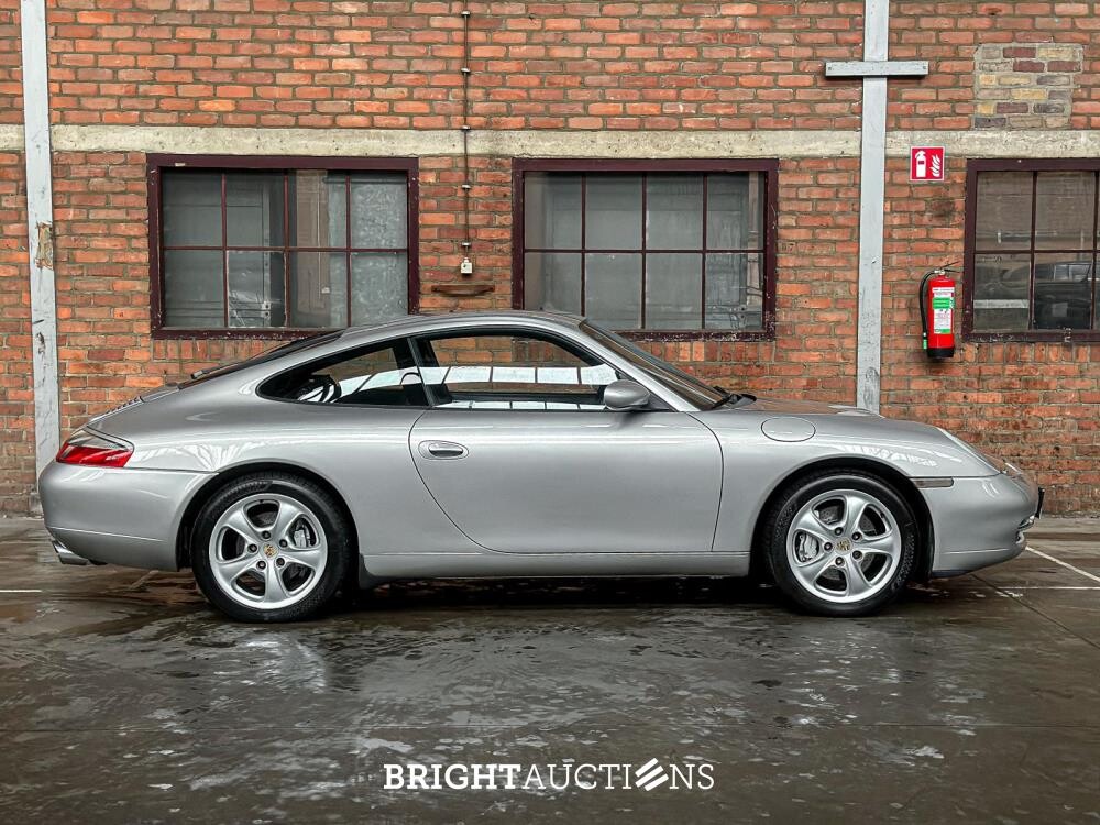 Porsche 911 Carrera 996 3.4 300hp 2000 Youngtimer