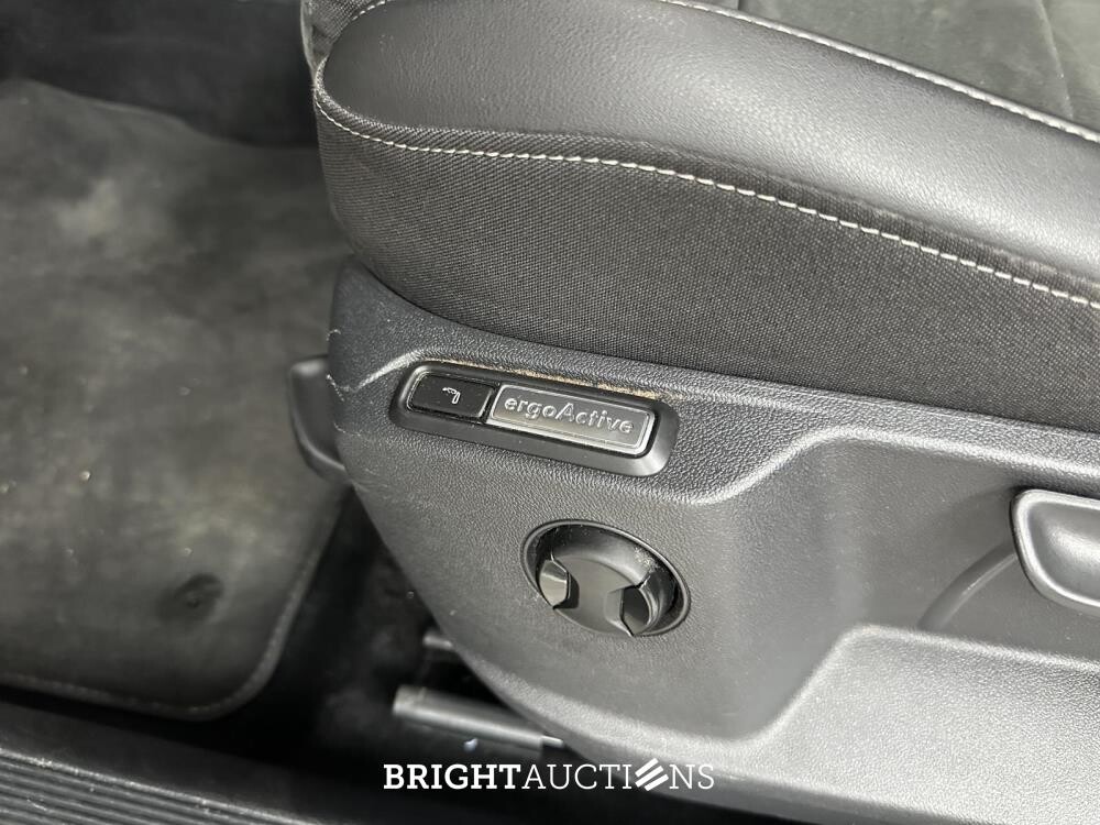 Volkswagen T-Roc R-line 1.5 150pk 2024