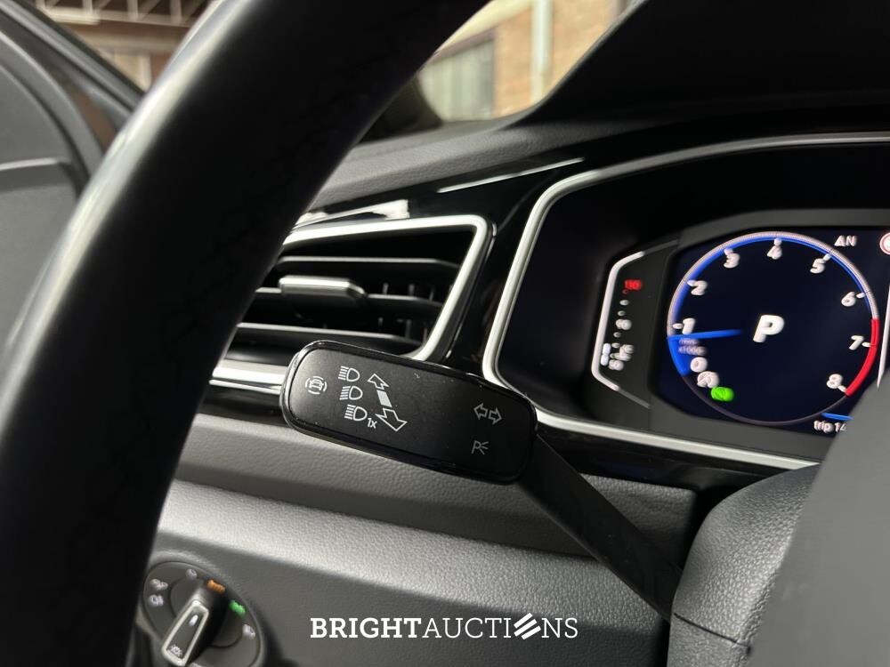 Volkswagen T-Roc R-line 1.5 150pk 2024