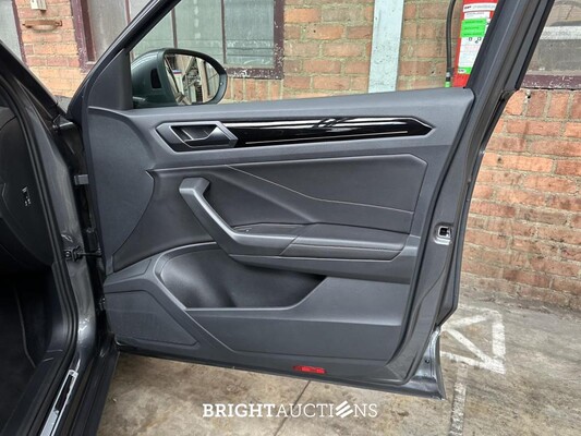 Volkswagen T-Roc R-line 1.5 150pk 2024