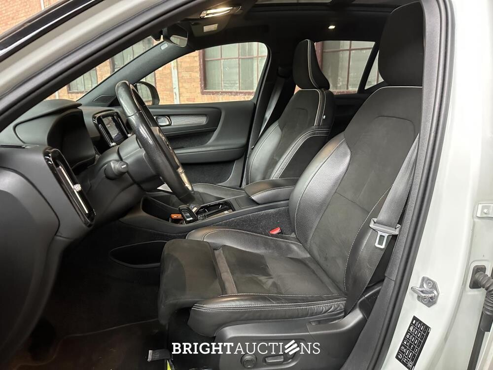 Volvo XC40 Recharge P8 AWD R-Design 408pk 2020 (Origineel-NL+1e eigenaar), K-341-FK