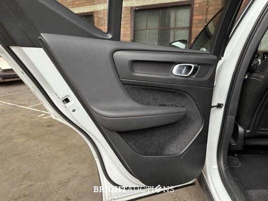 Volvo XC40 Recharge P8 AWD R-Design 408pk 2020 (Origineel-NL+1e eigenaar), K-341-FK