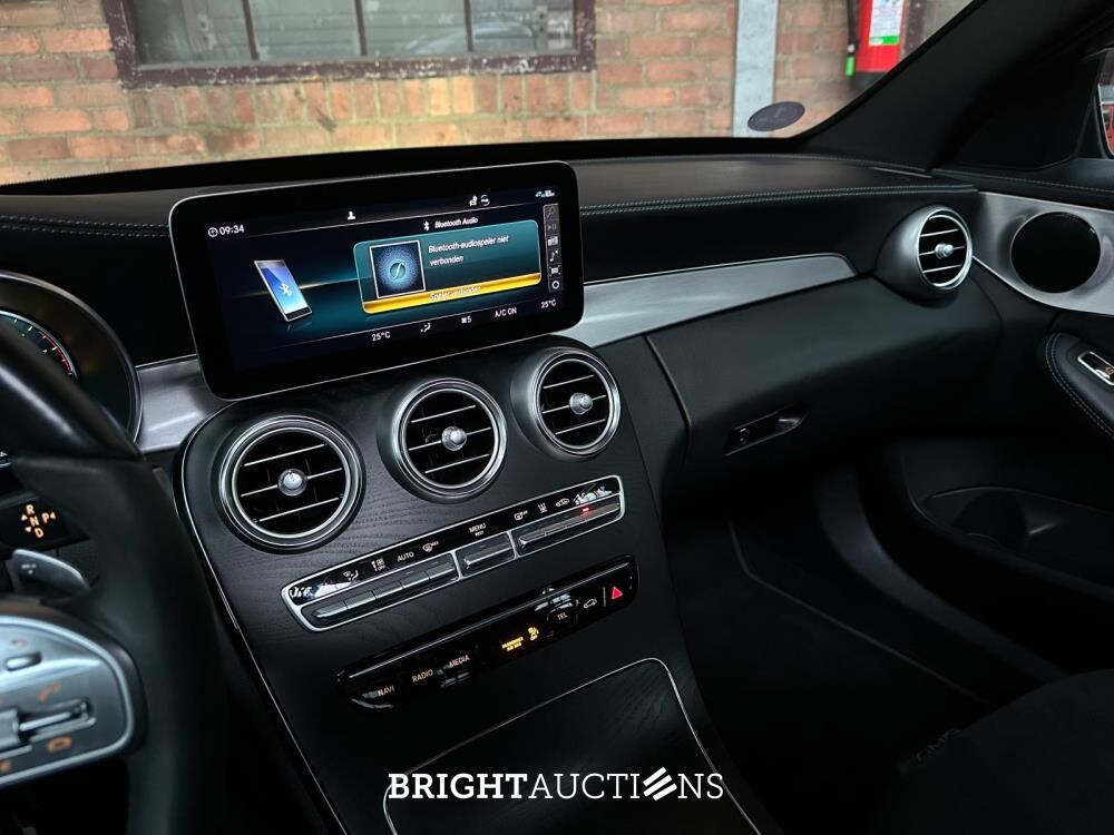 Mercedes-Benz C300 e Business Solution AMG Limited 320pk 2021 (Origineel-NL + 1e Eigenaar) Plug-In Hybrid C-klasse Estate, L-207-SF