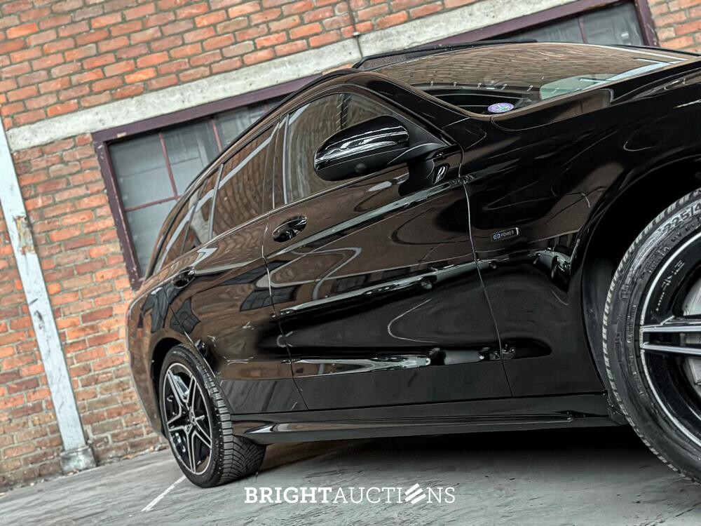 Mercedes-Benz C300 e Business Solution AMG Limited 320pk 2021 (Origineel-NL + 1e Eigenaar) Plug-In Hybrid C-klasse Estate, L-207-SF