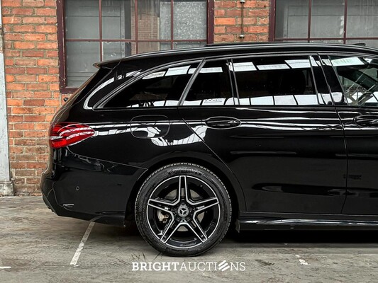Mercedes-Benz C300 e Business Solution AMG Limited 320pk 2021 (Origineel-NL + 1e Eigenaar) Plug-In Hybrid C-klasse Estate, L-207-SF