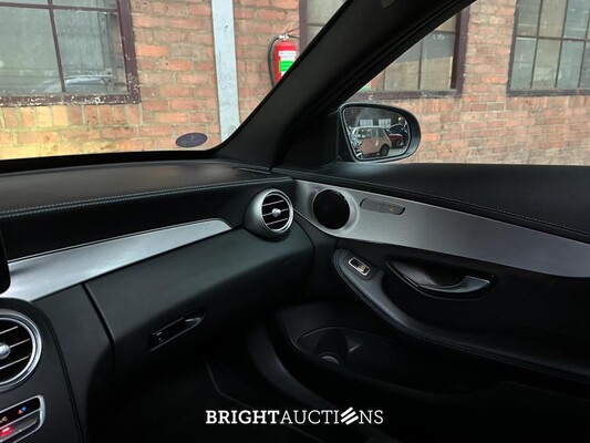 Mercedes-Benz C300 e Business Solution AMG Limited 320pk 2021 (Origineel-NL + 1e Eigenaar) Plug-In Hybrid C-klasse Estate, L-207-SF