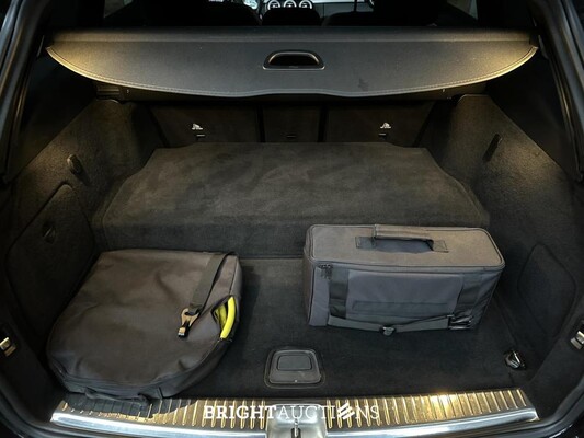 Mercedes-Benz C300 e Business Solution AMG Limited 320pk 2021 (Origineel-NL + 1e Eigenaar) Plug-In Hybrid C-klasse Estate, L-207-SF