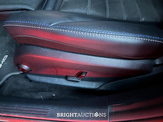 Mercedes-Benz C300 e Business Solution AMG Limited 320pk 2021 (Origineel-NL + 1e Eigenaar) Plug-In Hybrid C-klasse Estate, L-207-SF