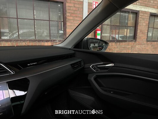 Audi e-tron Sportback 50 quattro Business edition Plus 71 kWh 313pk 2020 (Origineel-NL), K-606-HZ