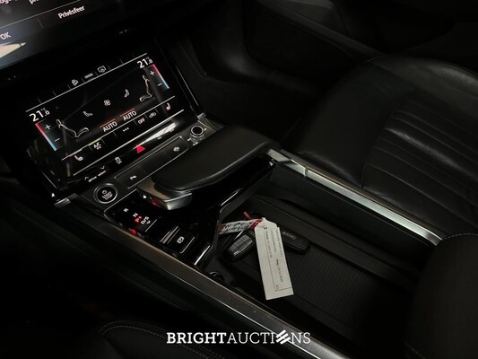 Audi e-tron Sportback 50 quattro Business edition Plus 71 kWh 313pk 2020 (Origineel-NL), K-606-HZ