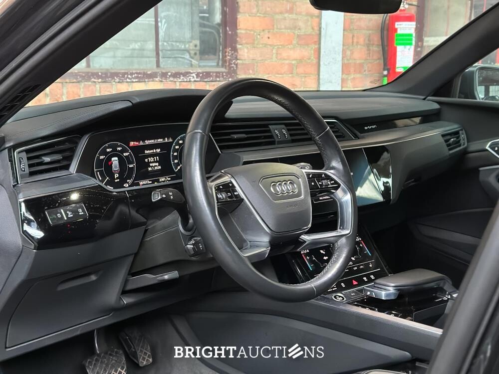 Audi e-tron 55 quattro Business edition 95 kWh 408pk 2020 (Origineel-NL+1e eigenaar), K-882-GZ