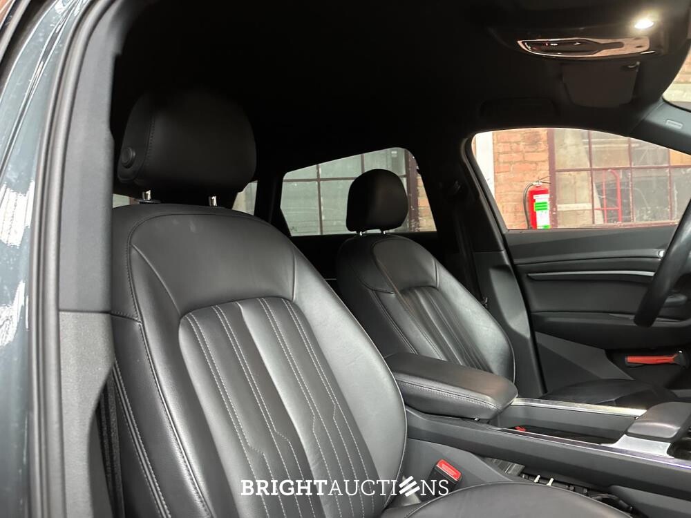 Audi e-tron 55 quattro Business edition 95 kWh 408pk 2020 (Origineel-NL+1e eigenaar), K-882-GZ