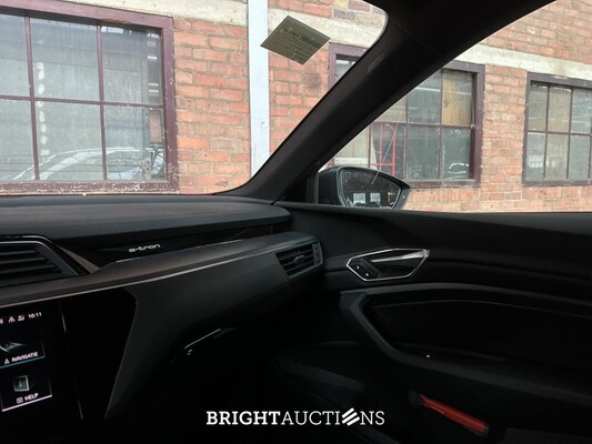 Audi e-tron 55 quattro Business edition 95 kWh 408pk 2020 (Origineel-NL+1e eigenaar), K-882-GZ