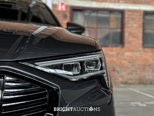 Audi e-tron 55 quattro Business edition 95 kWh 408pk 2020 (Origineel-NL+1e eigenaar), K-882-GZ