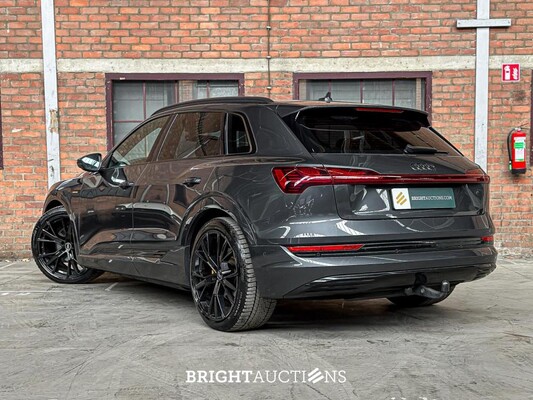 Audi e-tron 55 quattro Business edition 95 kWh 408pk 2020 (Origineel-NL+1e eigenaar), K-882-GZ