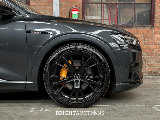 Audi e-tron 55 quattro Business edition 95 kWh 408pk 2020 (Origineel-NL+1e eigenaar), K-882-GZ