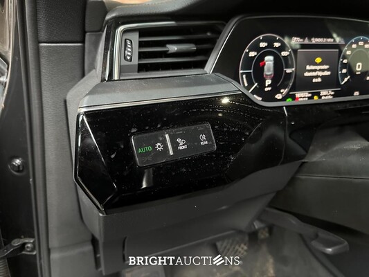 Audi e-tron 55 quattro Business edition 95 kWh 408pk 2020 (Origineel-NL+1e eigenaar), K-882-GZ