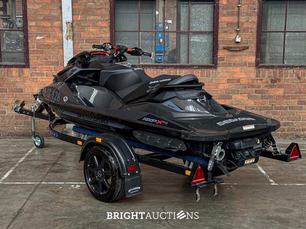 Sea-Doo RXP-X 300 Wasserfahrzeug 2019 Jetloader