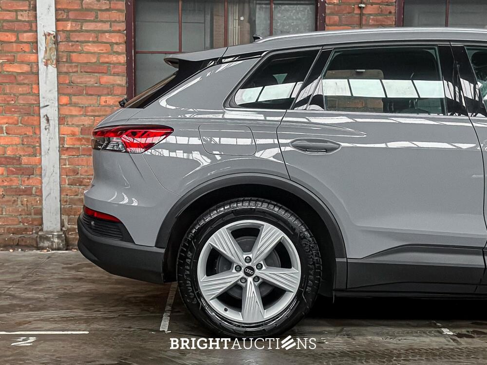 Audi Q4 e-tron 35 Launch edition 55 kWh 170pk 2021 (Origineel-NL+1e eigenaar), N-924-PK