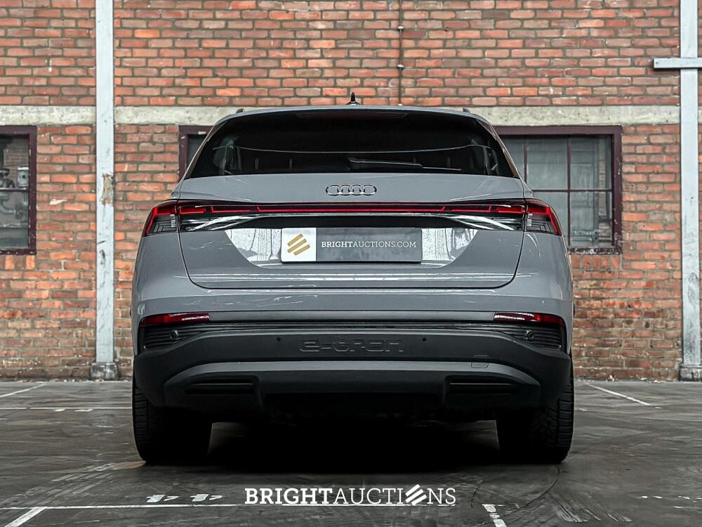 Audi Q4 e-tron 35 Launch edition 55 kWh 170pk 2021 (Origineel-NL+1e eigenaar), N-924-PK