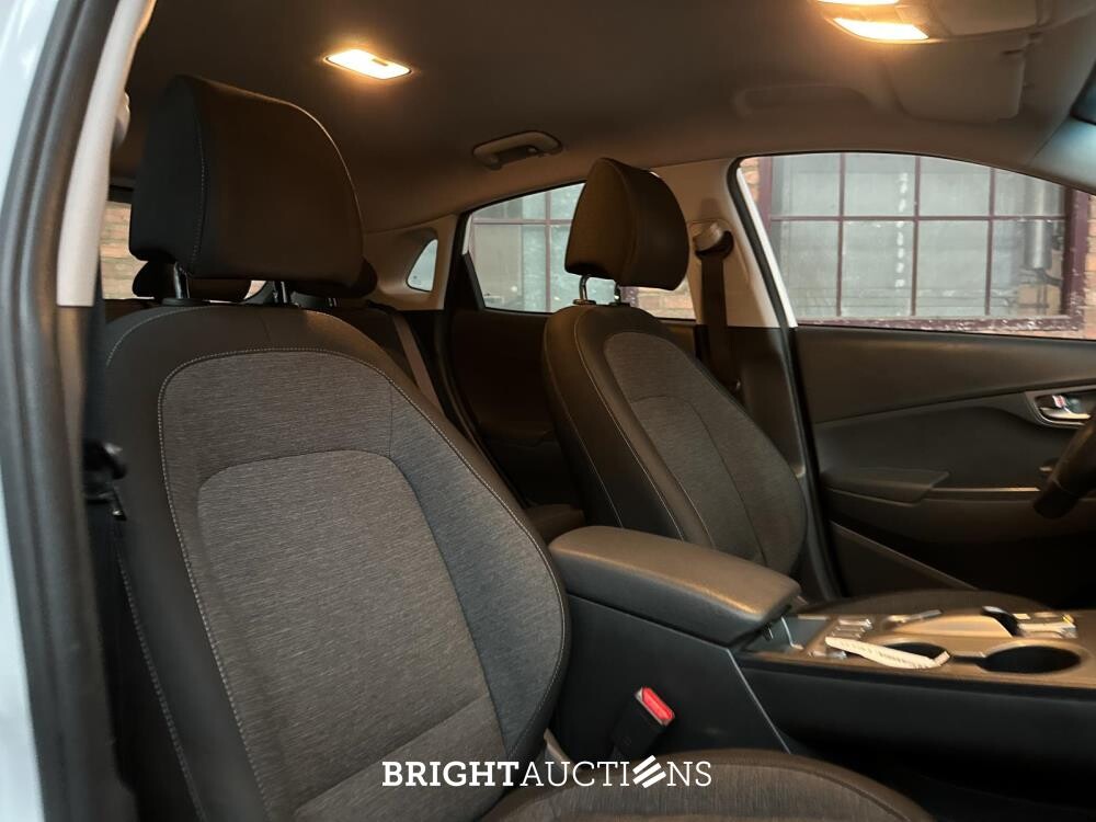 Hyundai Kona EV Comfort 64 kWh 204pk 2020 (Origineel-NL+1e eigenaar), J-474-XX