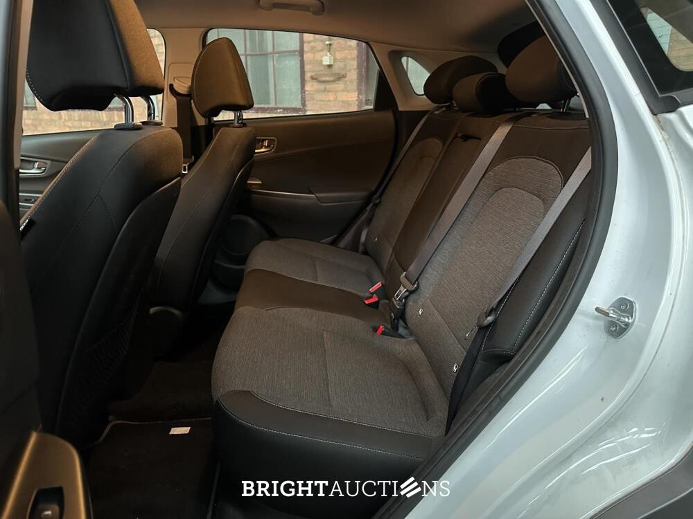Hyundai Kona EV Comfort 64 kWh 204pk 2020 (Origineel-NL+1e eigenaar), J-474-XX