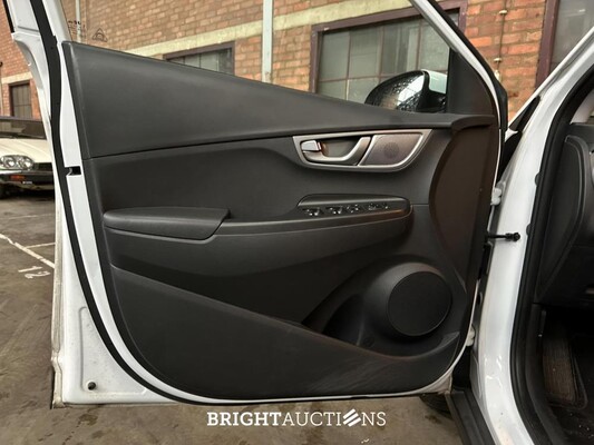 Hyundai Kona EV Comfort 64 kWh 204pk 2020 (Origineel-NL+1e eigenaar), J-474-XX