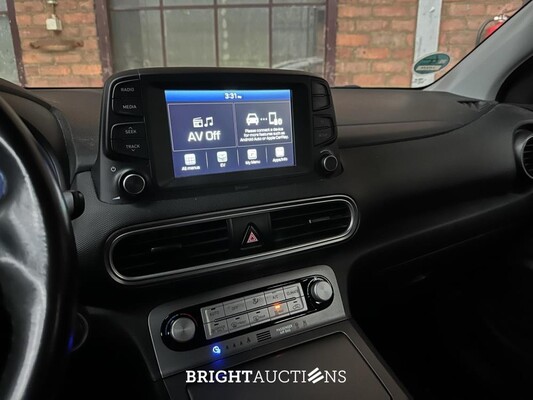 Hyundai Kona EV Comfort 64 kWh 204pk 2020 (Origineel-NL+1e eigenaar), J-474-XX