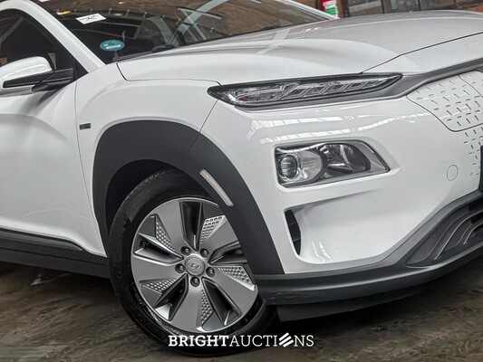 Hyundai Kona EV Comfort 64 kWh 204pk 2020 (Origineel-NL+1e eigenaar), J-474-XX