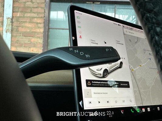Tesla Model 3 Standard RWD Plus 60 kWh 238pk 2020 (Origineel-NL + 1e eigenaar, K-953-BT