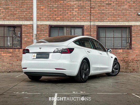 Tesla Model 3 Standard RWD Plus 60 kWh 238pk 2020 (Origineel-NL + 1e eigenaar, K-953-BT