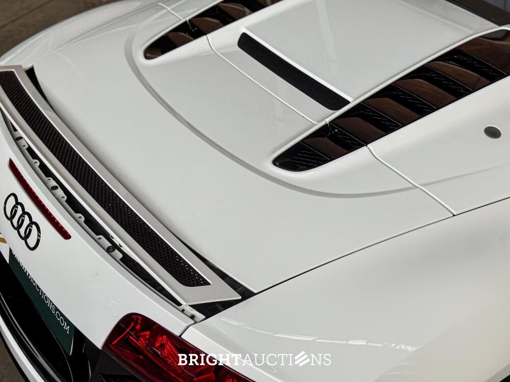 Audi R8 5.2 V10 FSI Quattro SPIDER 525pk 2012 (76.000 km)