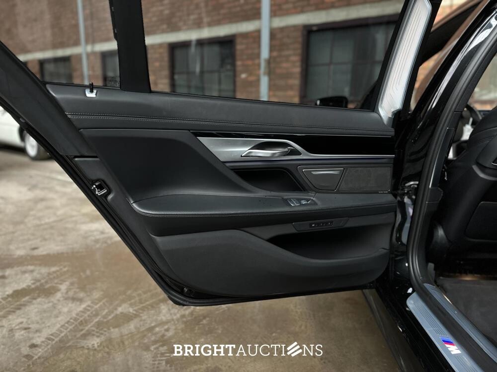 BMW 745Le Executive M-Sport 394pk 2022 (Origineel-NL) 7-serie G12 Plug-In Hybrid, N-048-ZS