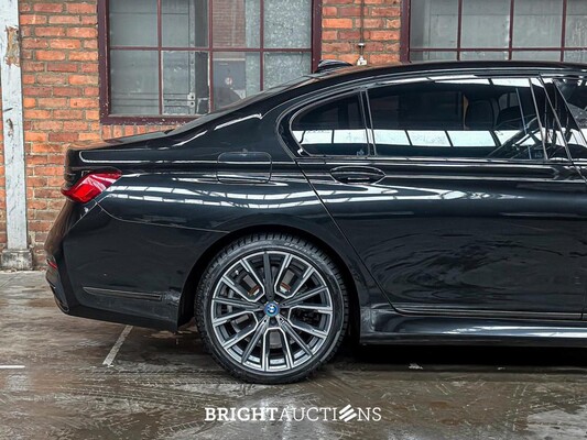 BMW 745Le Executive M-Sport 394pk 2022 (Origineel-NL) 7-serie G12 Plug-In Hybrid, N-048-ZS