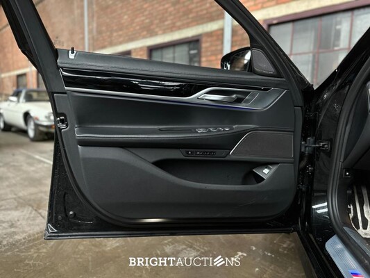 BMW 745Le Executive M-Sport 394pk 2022 (Origineel-NL) 7-serie G12 Plug-In Hybrid, N-048-ZS