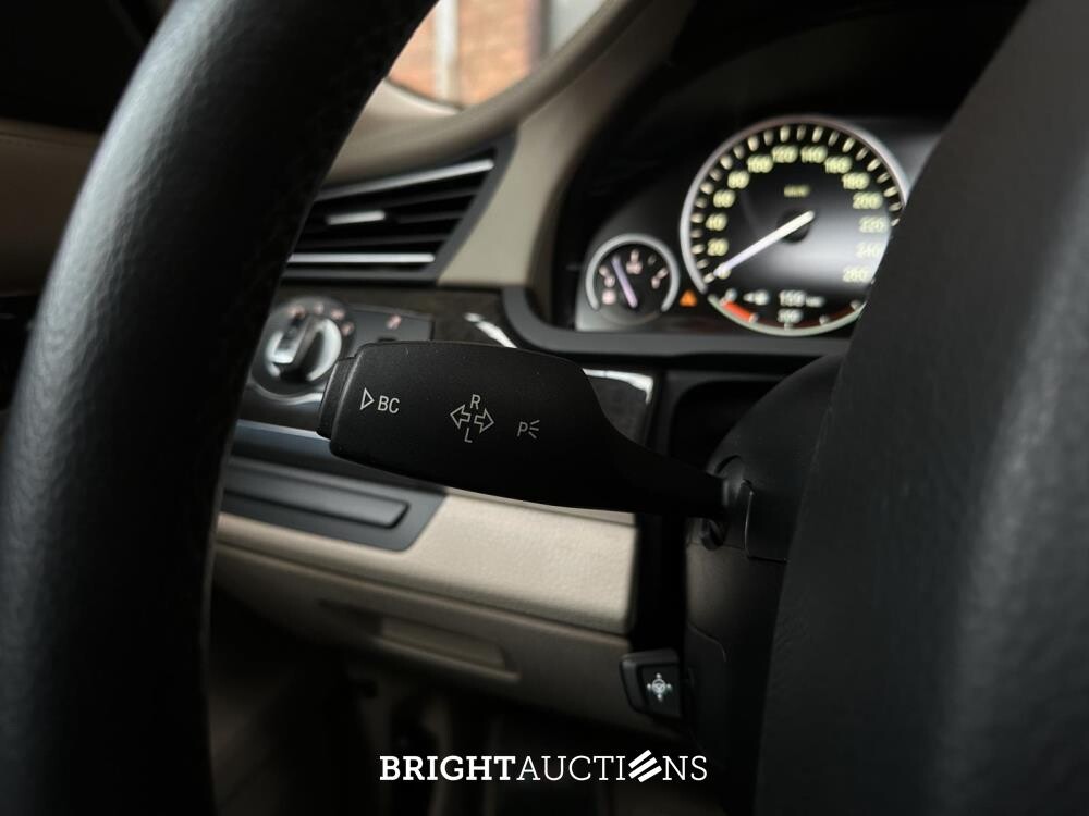 BMW ActiveHybrid7 F04 4.4 V8 465pk 2011